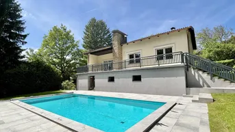 Expose Urlaubsfeeling daheim – wunderschön saniertes Haus mit privatem Gartenparadies und Pool