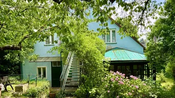 Expose Rarität am Heuberg: Idyllisches Haus mit zwei Wohneinheiten in exklusiver Grünlage