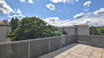 Expose Helle 5-Zimmer-Wohnung mit Westbalkon, Klimaanlage und Tiefgarage