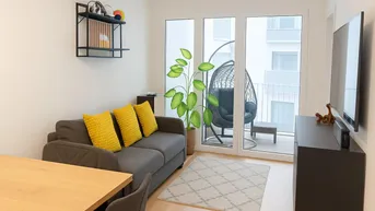 Expose Helle 2-Zimmer-Balkonwohnung ab 01.11., wenige Schritte zur U1 Rennbahnweg