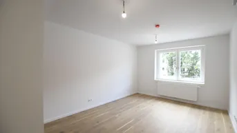 Expose Erstbezug nach Sanierung: Schöne 2 Zimmer-Wohnung mit separater Küche