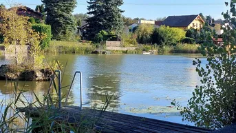 Expose Großes Grundstück direkt am See !!