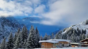 Expose Naturjuwel am Waldrand in Tirol "Wohnen wie auf der Alm"