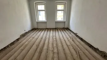 Expose UNSANIERTE ALTBAUWOHNUNGEN NÄHE AUGARTEN!