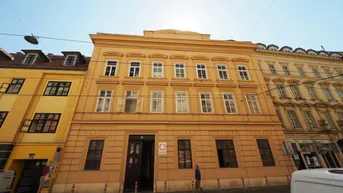 Expose LERCHENFELDER STRASSE | loftartige 2-Zimmer-Küche-Dachgeschoßwohnung mit Terrasse | 3.OG OHNE LIFT !!!