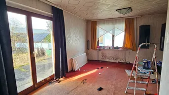 Expose Sehr sanierungsbedürftiges Einfamilienhaus mit top Grundstück in Kottingbrunn