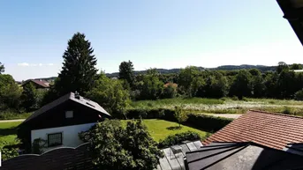 Expose Traumhaus nahe dem Mattsee: 6 Zimmer, Wintergarten, Carport – Ihr neues Zuhause wartet!
