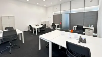 Expose Unbegrenzter Coworking zu unseren Öffnungszeiten in Regus Le Palais