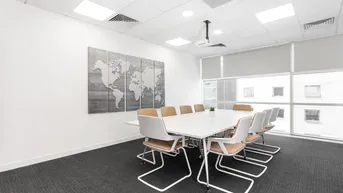 Expose Großraumbüros für 10 Personen in Regus Hall Haus