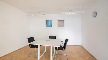 Expose Privater Büroraum für 3 Personen in Regus Graben 19