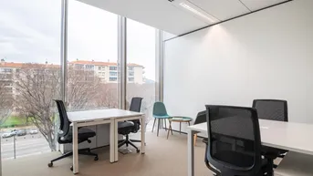 Expose All-inclusive-Zugang zu professionellen Büroräumen für 4 Personen in Regus Flybridge 