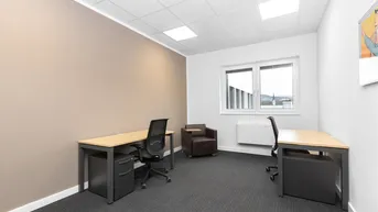 Expose Privater Büroraum für 2 Personen in Regus Airport West 