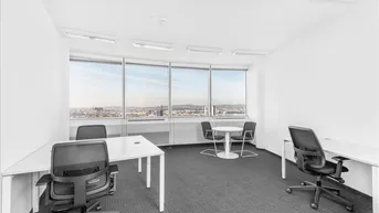 Expose All-inclusive-Zugang zu professionellen Büroräumen für 5 Personen in Regus Millennium Tower 
