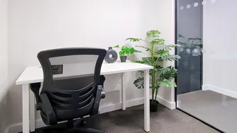 Expose Privater Büroraum für 1 Person in Regus Hall Haus