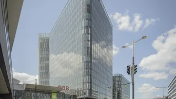 Expose Privater Büroraum für 1 Person in Regus Icon Tower