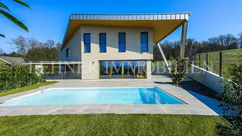 Expose HOCHWERTIGE LUXUSVILLA - IMPOSANTE ARCHITEKTUR &amp; BEEINDRUCKENDES DESIGN IN RUHIGER, IDYLLISCHER LAGE