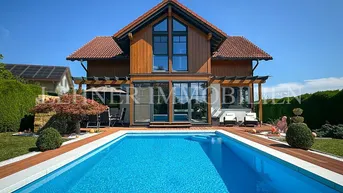 Expose * VASOLDSBERG * SEHR GEPFLEGTES EINFAMILIENHAUS MIT GALERIE UND SWIMMINGPOOL IN SONNIGER GRÜNLAGE *