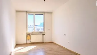 Expose Schöne Altstadtwohnung mit großem Balkon und fantastischer Aussicht vom 5. Stock - luxuriöse 125m² über den Dächern des Andräviertels