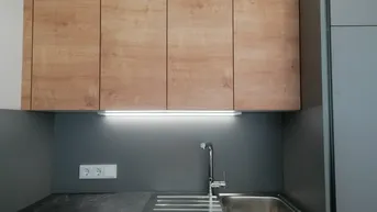 Expose Neuwertige Garçonnière in Eggelsberg: Balkon, Garage und moderne Ausstattung!