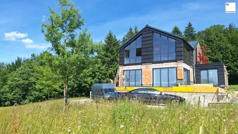 Expose Alleinlage am Waldrand mit Wildbach - Attersee u Mondsee zum greifen nahe ZWEITWOHNSITZ