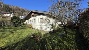 Expose Einfamilienhaus mit großem Garten in ruhiger Lage