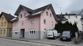 Expose Mehrfamilienhaus mit 5 Wohnungen zu verkaufen