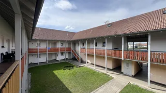 Expose Ideal für Familien oder Investoren: 6-Zimmer-Wohnung mit Option auf zwei separate Einheiten