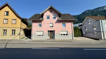 Expose Mehrfamilienhaus mit 5 Wohnungen