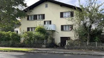 Expose Interessantes Grundstück mit Altbestand