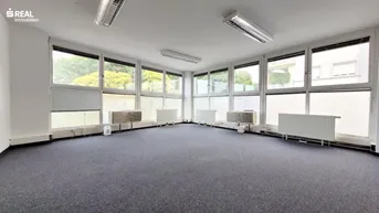 Expose GERÄUMIGES BÜRO MIT GRÜNBLICK
