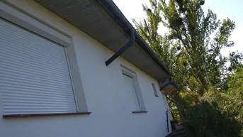 Expose s REAL: Bungalow mit Wohnrecht in Top-Lage am Liesingbach - Investment in die Zukunft