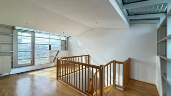 Expose Dachgeschoss-Maisonette mit 2 Terrassen nahe Millenium Tower zu vermieten - provisionsfrei!