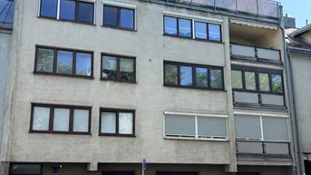 Expose SCHULTZ IMMOBILIEN - Top renovierte 5-Zimmer Wohnung zu kaufen!