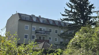 Expose Attraktive 3-Zimmer-Dachgeschosswohnung im Zentrum von Guntramsdorf zu mieten! Überdachter Parkplatz inklusive!
