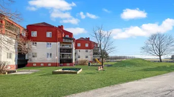 Expose Preisreduktion!!! Großzügige Wohnung mit Loggia 3 Zi, (4.möglich) + Carport!