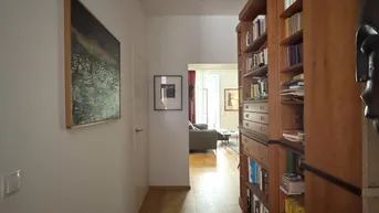 Expose Altbauflair trifft Gartenglück – Neuwertige Wohnung in Ruhelage!