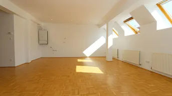 Expose + Komplett sanierter Erstbezug+ Helle + ruhige + 3 Zimmer + Dachgeschoss Maisonette + Klimaanlage+ in renoviertem Jahrhundertwendehaus + 4.Liftstock+ Kellerabteil +U4 Friedensbrücke+ Augartennähe+ Donaukanal+ Straßenbahnlinen 5,33 Walleinsteinstraße, D+