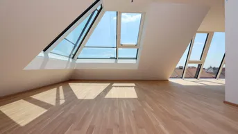 Expose ERSTBEZUG, JETZT einziehen! Kernsanierter Albau mit modernster Ausstattung ab 41 m² -148m² Wohnfläche, 2-4 Zimmer plus Nebenräume, Etagen- und DG Wohnungen, Kurzzeitvermietung möglich !