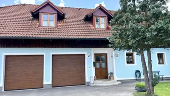Expose Familiendomizil mit Pool und Gartenparadies am Stadtrand von Wels