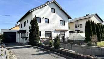 Expose Zweifamilienhaus oder Wohnen &amp; Arbeiten unter einem Dach mit Pool