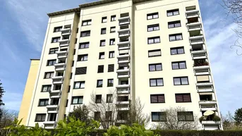 Expose Großzügige 4-Zimmer Wohnung mit Loggia und TG-Platz