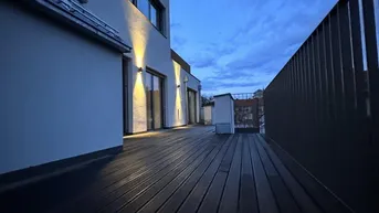 Expose Loft-Dachgeschoß mit 40 m² Terrasse - ERSTBEZUG