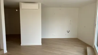 Expose Exklusive Dachgeschoß-Wohnung mit Terrasse - ERSTBEZUG !