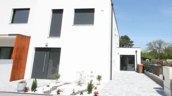 Expose familienfreundlich wohnen, professionell arbeiten im Nebengebäude, entspannen auf der Terrasse