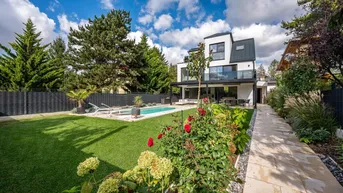 Expose "Eigengrund - Untere Alte Donau - Designerhaus - HighTech Living mit Pool"