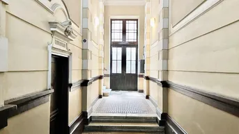 Expose Klassisches Mittelzinshaus mit 100% Leerstand und bewilligtem zweigeschossigen Dachgeschoss-Ausbau mit Dachterrasse