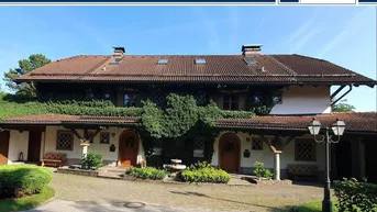 Expose Imposantes XL-Landhaus in Wals-Grünau - 2 Wohneinheiten