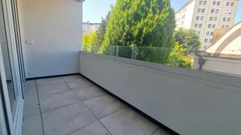 Expose Exklusive 4-Zimmer Lifestyle-Wohnung mit Süd-West Loggia
