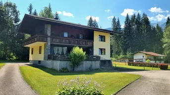 Expose Ihr neues Zuhause wartet: Charmantes Mehrparteienhaus mit 2 Wohneinheiten in Greifenburg