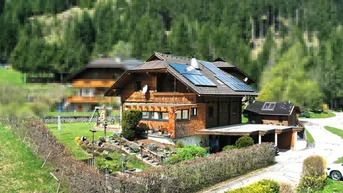 Expose Landhaus mit Chalet-Charakter am Fuße der Turracher Höhe